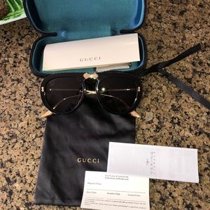 Gucci foldable Aviator sunglasses ( limited)